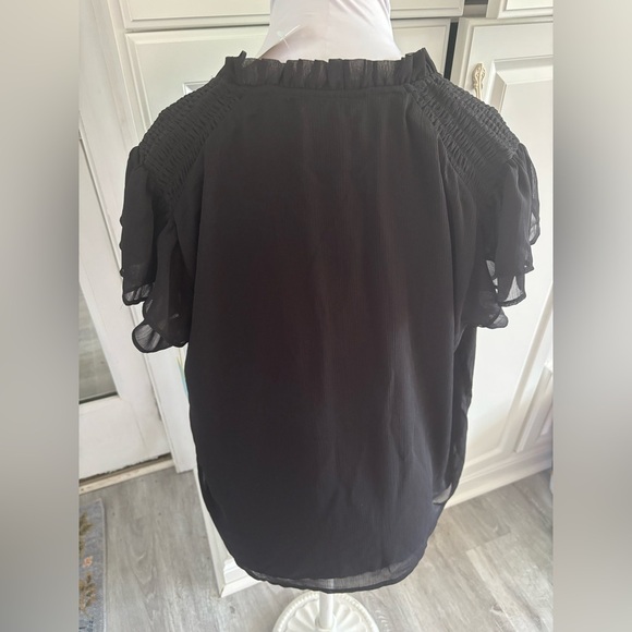 NWT CeCe Smocked tie neck short sleeve blouse Sz L - Picture 2 of 8